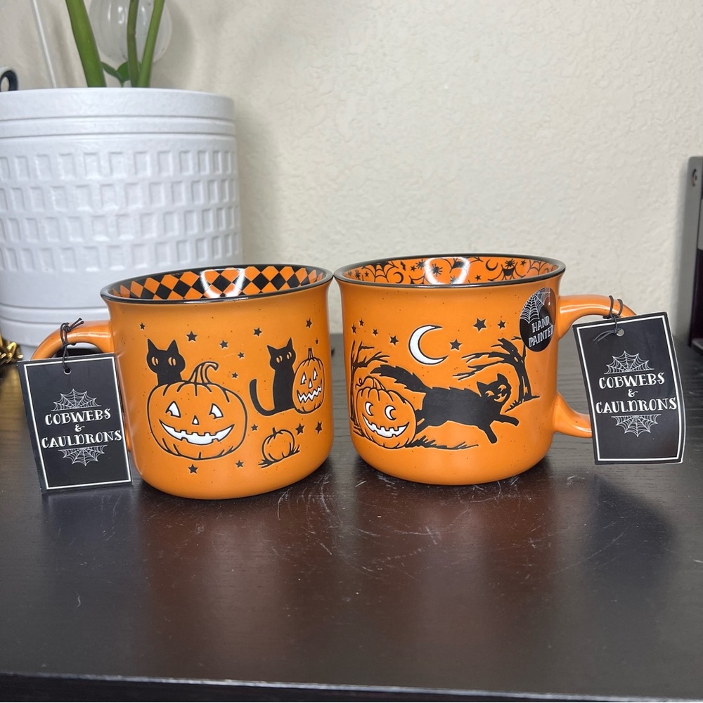NEW Cobwebs & Cauldrons Halloween Black Cat & Pumpkin Mugs Set of 2